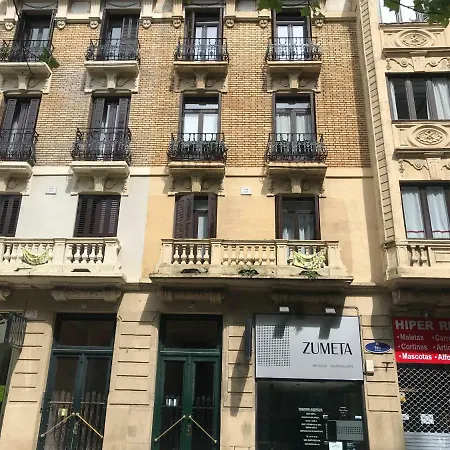 Downtown Apartment *
